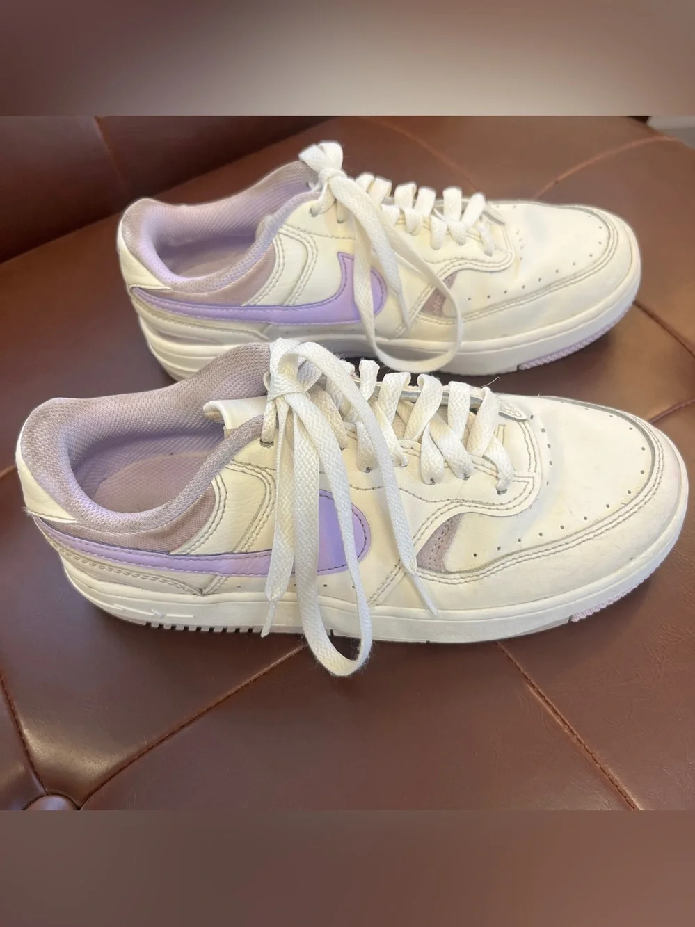 Nike kids size 6.5 sneakers.